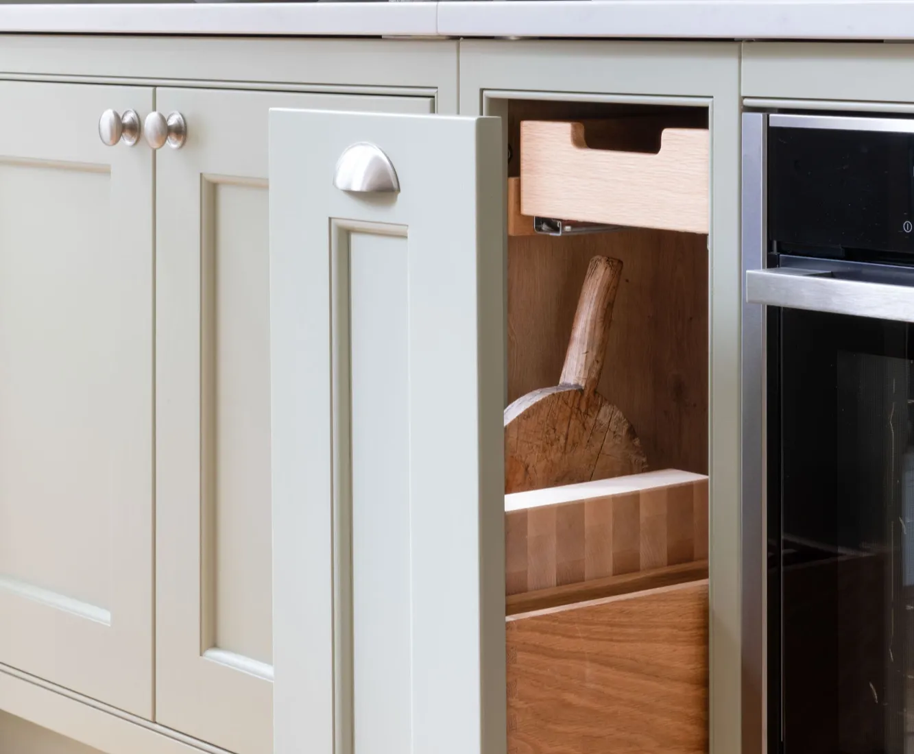 Bring Your Kitchen To Life With Hand-Painted Kitchen Cabinets